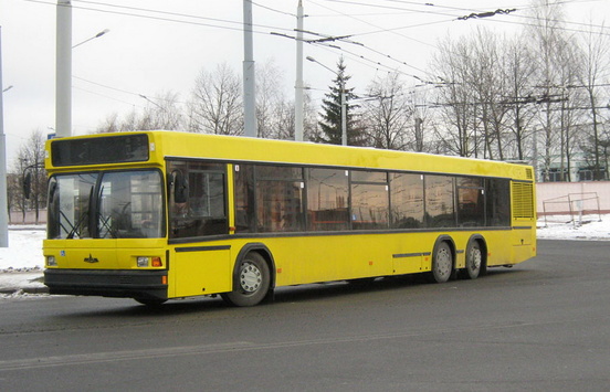 З сьогоднішнього дня в Києві запрацює новий автобусний маршрут