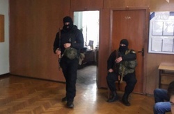 У прокуратурі повідомили деталі обшуків мерії Кривого Рогу