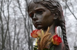 Порошенко подякував Португалії, яка визнала Голодомор геноцидом українського народу