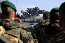 В Естонію перекидають 1200 військових НАТО