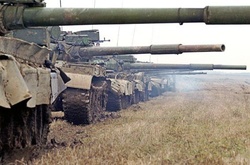 Бойовики стріляють з танків та БМП: за день поранено троє бійців АТО