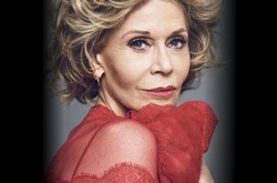 79-летняя актриса снялась в элегантной фотосессии