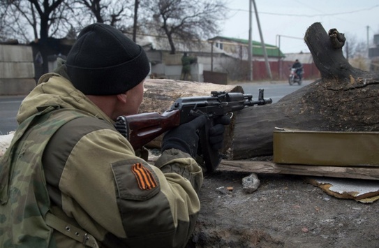 В середу бойовики під Донецьком  поранили трьох місцевих жителів 
