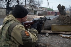 В середу бойовики під Донецьком  поранили трьох місцевих жителів 