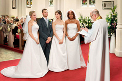 Порошенка закликали дозволити  багатоженство в Україні 