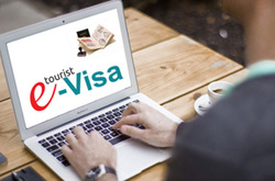 Україна планує ввести електронні візи для іноземців
