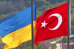 Українці тепер зможуть їздити до Туреччини без закордонного паспорта