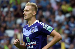 «Андерлехт» не може домовитися з гравцем київського «Динамо» Теодорчиком про умови нового контракту 