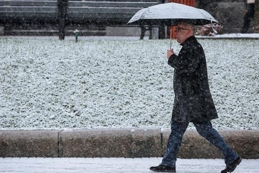 Синоптики прогнозують на четвер дощ з мокрим снігом 