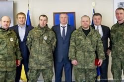 Аваков нагородив поліцейських, які побили Парасюка