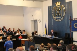 У Хмельницькій міськраді вимагають звільнення глави МВС Авакова