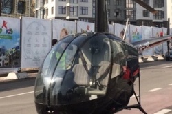 Столичного учня підкинули до школи на гелікоптері (фото)