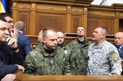 Парубій доручив розслідувати появу в Раді людей у камуфляжі