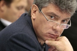 Кремль робить усе, щоб про Нємцова забули – російський опозиціонер