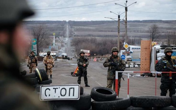 Держдеп закликав мирно вирішити проблему блокади Донбасу