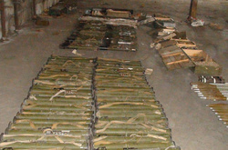 Десятки мін та гранат: СБУ виявила великий арсенал зброї та боєприпасів на Запоріжжі