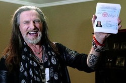 Джигурда с паспортом так называемой ДНР