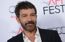 Антонио Бандерас срочно госпитализирован из-за повторного сердечного приступа