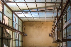 У Києві в шахті ліфта багатоповерхівки знайшли труп чоловіка 