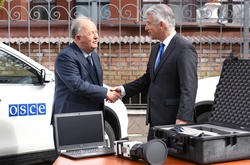 Німеччина передала камери спостереження спостерігачам ОБСЄ на Донбасі 