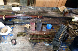 Частина вилученої зброї