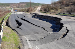 В окупованому Криму провалилася траса Сімферополь – Севастополь