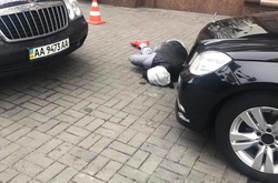 Поранений убивця Дениса Вороненкова на місці злочину