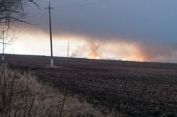  Пожежа внаслідок вибухів на військовій базі у Балаклії 