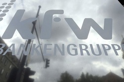 Німецький банк випадково перевів партнерам мільярди доларів