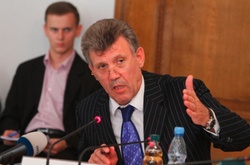 Президент позбавив Ківалова посади члена Венеціанської комісії