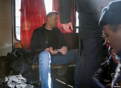 Навального триматимуть за гратами до розгляду справи у суді