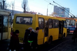 В Тернополі в маршрутці побилися пільговики 