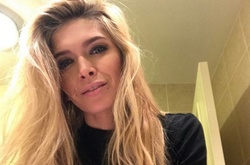 Звездные каникулы: Вера Брежнева с дочками улетела в Дубай