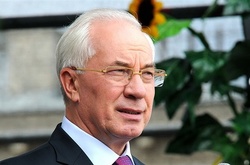 «Я туди і не збирався»: Азаров відреагував на заборону відвідувати «ДНР»