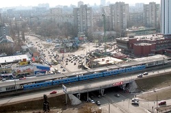 Параметрична архітектура: у мережі жартують над новим ремонтом станції метро «Лівобережна» (фото)