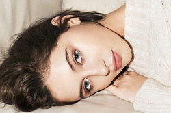 Очаровательная дочь Джуда Лоу снялась в рекламной кампании Burberry