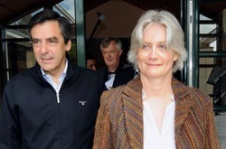 Франсуа Фійон з дружиною Пенелопою