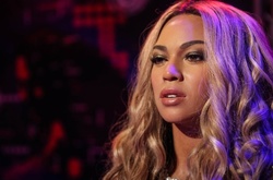 Беременная Бейонсе стесняется выходить на публику из-за лишнего веса