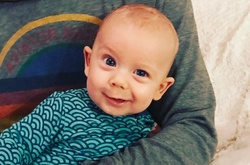 Смеющийся во сне младенец покорил сеть