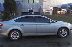 Водій затримав злодія, який намагався обікрасти його авто