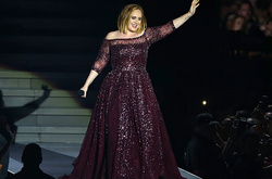 Адель огорчила поклонников новостью о своих концертах