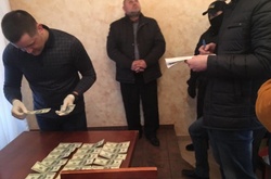 На Волині глава району роздавав за хабарі землю