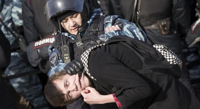 У Москві погрожують затриманим активістам