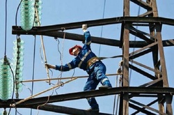 Ремонт ЛЕП під Авдіївкою припинений через обстріли