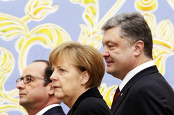 Порошенко провів переговори з Меркель і Олландом