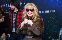 Стилист Аллы Пугачевой показал фото певицы без грима