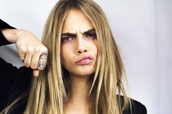 Кара Делевинь спасет мир в трейлере блокбастера «Валериан и город тысячи планет»