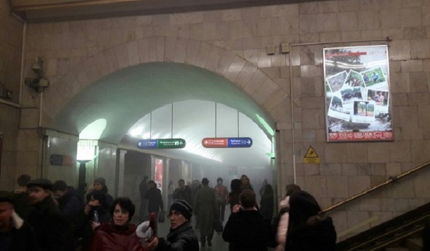 У Санкт-Петербурзі стався вибух у метро. Фото та відео з місця пригоди