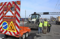 На Кільцевій дорозі в Києві обмежили рух транспорту