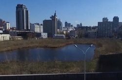 У центрі столиці з'явилося озеро